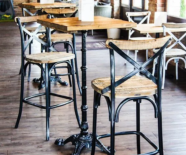 Kalvin Restaurant & 게스트하우스